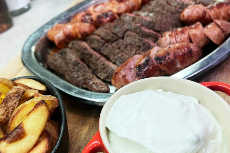 Jaguarkocken-grillbricka-IMG_2882_webbja-scaled-2560×1280