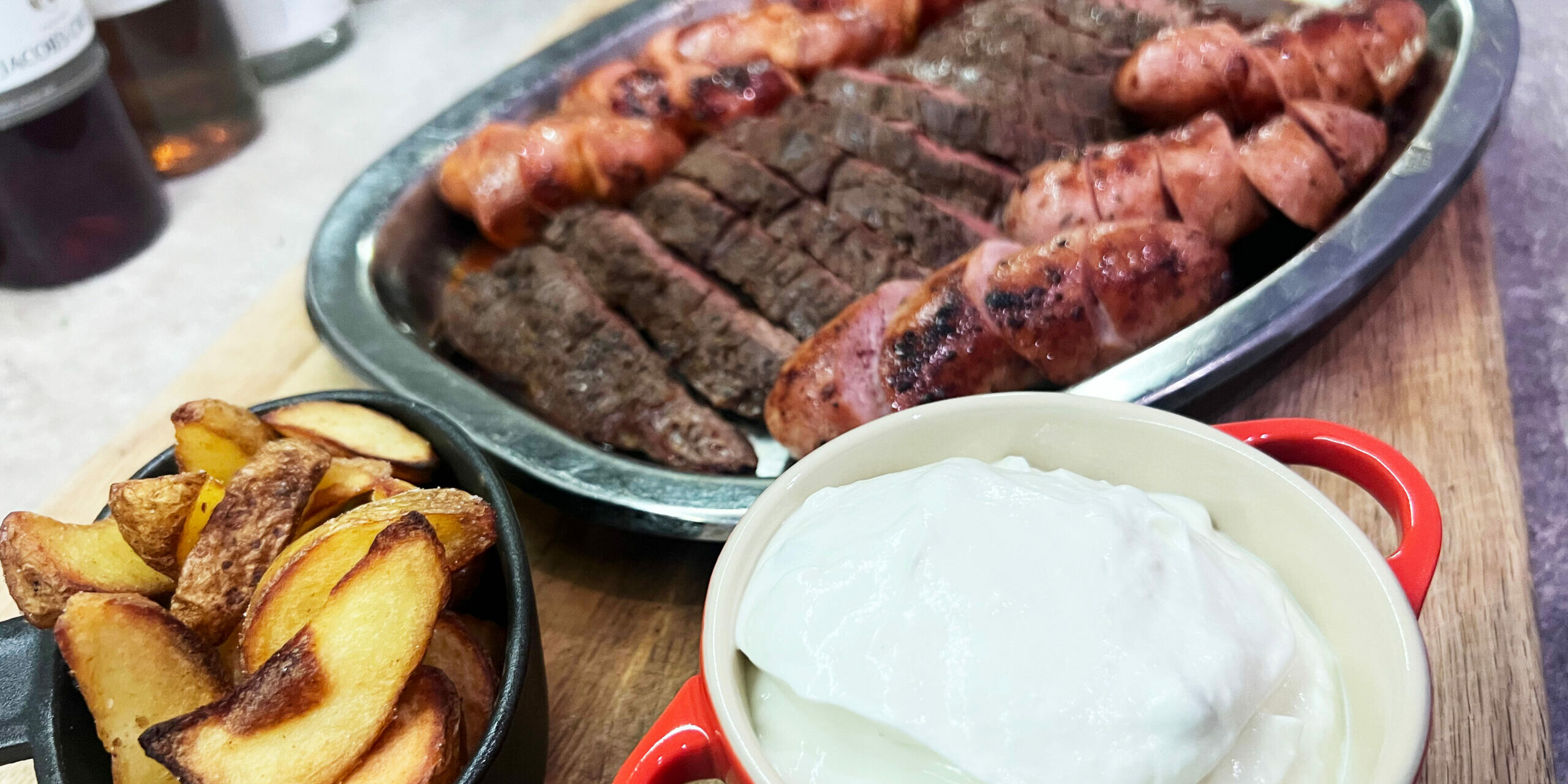 Jaguarkocken-grillbricka-IMG_2882_webbja-scaled-2560×1280